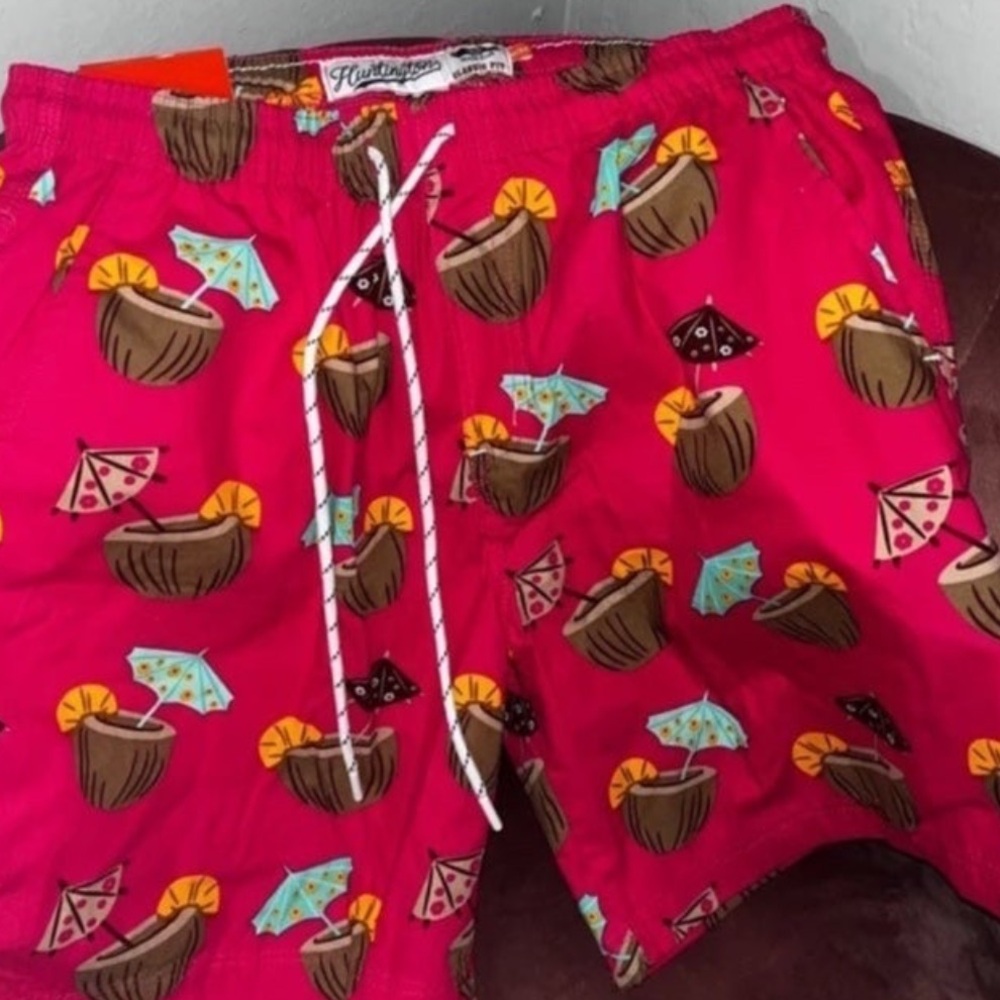 Men’s Hawaiian shorts
